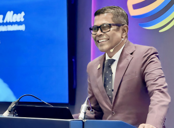 ކިލަނބުވެފައިވާ ކުންފުންޏެއް ކޮޅަށް ޖަހައި، ތައްޔިބް ގެއަށް