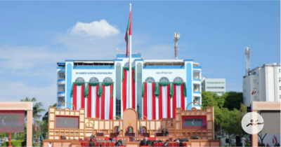 Dr. Mohamed Muizzu raees kamuge huvaa kurevvun