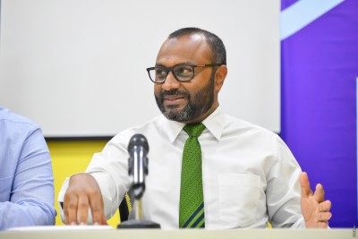 ކޯޕަރޭޝަނުން އެކަނި މީހުން ހައްޖަށް ފޮނުވަން މަޝްވަރާ ކުރަނީ