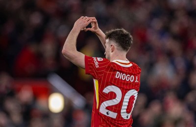 ޖޮޓާގެ ހަނދާނުގައި ލިވަޕޫލްގެ 20 ނަމްބަރު ޖޯޒީ ރިޓަޔާކޮށްފި