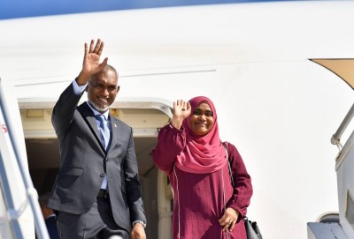 ފުރަތަމަ ރަސްމީ ދަތުރުފުޅުގައި ރައީސްގެ ދެކަނބަލުން ތުރުކީއަށް
