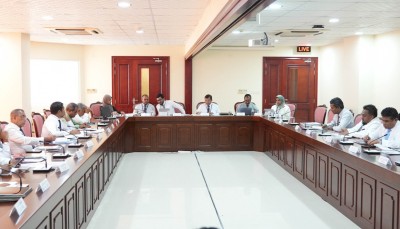 ބޭރު ފައިސާ ނުލިބިއްޖެ ނަމަ އިޤުތިޞާދަށް ލޮޅުމެއް އަރާފާނެ: މާލީ ވަޒީރު
