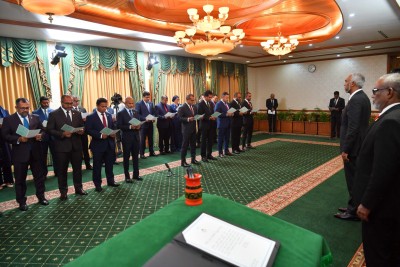 އަންހެން ވަޒީރުން ފަހަތު ސަފަށްލީ ކަމަށް ބުނެ އެމްޑީޕީން ނުރުހުންވެއްޖެ