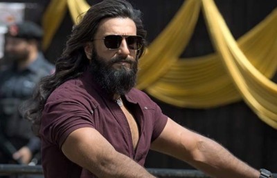 ރަންވީރުގެ އިންސްޓަގްރާމް ޕޯސްޓުތައް ޑިލިޓްކޮށްފައި ދިނީ އާ ފިލްމުގެ ޓްރެއިލާ