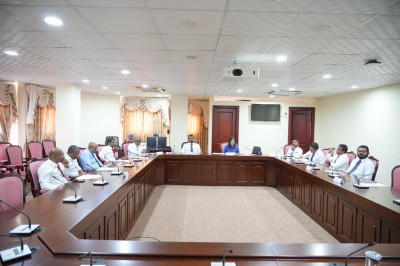 ރޯދައަށްފަހު މަޖިލިސް އިންތިޚާބު ބާއްވަން ހުށަހަޅަން ކޮމިޓީން ފާސްކޮށްފި