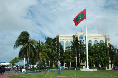 ވީރާނާވަމުންދާ ޤައުމިއްޔަތަށް އުއްމީދުގެ ހުޅުކޮޅެއް