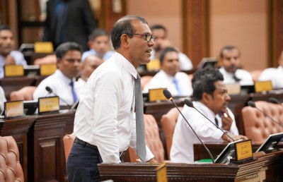 ރުހުން ނުދޭންވީ ހައުސިން މިނިސްޓަރަކަށް ނޫން، އެއީ ހައްލު ހޯއްދަވާދޭނެ ބޭފުޅެއް: ނަޝީދު