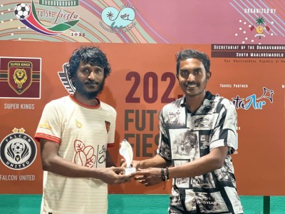 ދަރަވަންދޫ: ސުޕާ ކިންގް، ލީގު ތާވަލްގެ އެންމެ ކުރިއަށް