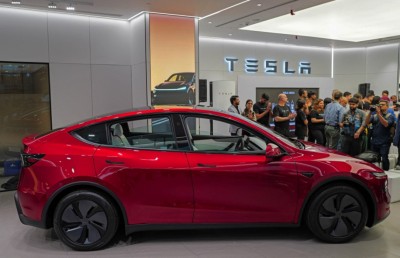 ފުރަތަމަ ޝޯރޫމާ އެކު އިންޑިއާގެ ބާޒާރަށް ޓެސްލާ ވަދެފި