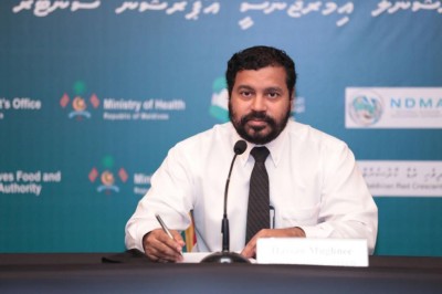 ޕީސީބީ އަލުން އެކުލަވާލި އިރު މުޣުނީގެ ނަމެއް ނެތް