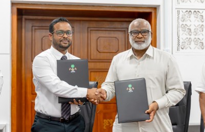 ނަޑެއްލާ ބަނދަރު ހެދުމުގެ މަޝްރޫއު ކުންފުންޏަކާ ހަވާލުކޮށްފި