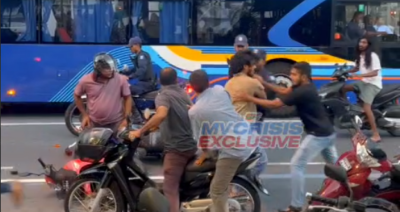 ޗީބޯ ކައިރީ މާރާމާރީއެއް ހިންގި ތިން މީހަކު ފުލުހުންގެ ބެލުމުގެ ދަށަށް