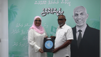 މޭޔަރު ކަމަށް ޕީޕީއެމް/ޕިއެންސީން ބާއްވާ ޕްރައިމަރީއަށް އާޒިމާ ފޯމު ހުށަހަޅުއްވައިފި