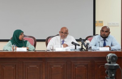 ހިޔާގެ ފިނިޝިން ޚަރަދު ދޭނެ ގޮތް ހޯދަން މަޖިލީހުން މިނިސްޓަރާ ސުވާލުކުރަނީ