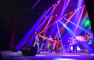 އެއް ރޭ ހަތަރު ފިލްމު އެޅުވޭ ގޮތަށް ސިނަމާއެއް ހުޅުމާލޭގައި ހަދަނީ