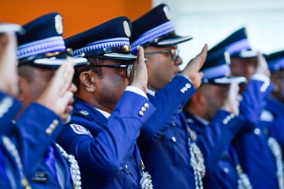 ސަރުކާރު ނިމެނިކޮށް ފުލުހުންނަށް ދިން ޕްރޮމޯޝަން ހުއްޓުވަން ކޯޓަށް