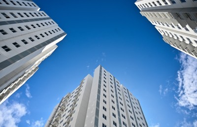 އިންޑިއާގެ ލޯން އެހީގައި ހެދި 4،000 ފްލެޓް ސަރުކާރާ ހަވާލުކޮށްފި