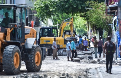 މާލޭގެ މަގުތައް މަރާމާތުކުރަން 2 މިލިއަން ގާ ހޯދަން އިއުލާންކޮށްފި