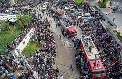 ބަންގްލާދޭޝްގައި ފައިޓަ ޖެޓެއް ސްކޫލަކަށް ވެއްޓި 16 މީހަކު މަރުވެއްޖެ