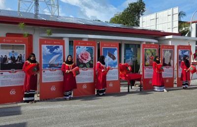 މިނިވަން ދުވަހާ ގުޅުވައިގެން ދިރާގުން "ސްޓްރީޓް އެގްޒިބިޝަންތަކެއް"