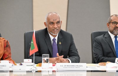 ނުރަސްމީ ދަތުރުފުޅެއްގައި ރައީސް ސިންގަޕޫރަށް ވަޑައިގެންފި