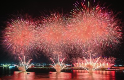 ޑްރޯން ޝޯ އާއި ހަވާއިން ދައްކާލީ މިނިވަންކަމާއި އެއާޕޯޓުގެ ތާރީހު