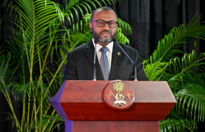 އުމްރާއަށް ނުގެންދިއުމުން އަސްކޮއިގެ ހުއްދަ ބާތިލްކޮށް، ބޮޑެތި ފިޔަވަޅުތަކެއް އަޅައިފި