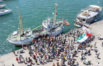 އެކްޓިވިސްޓުންގެ އެހީގެ ބޯޓު އިޒްރޭލުން އަނެއްކާވެސް ހުއްޓުވައިފި