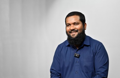 ޒުވާން ޝައިހު އާޒިމް ޚާލިދު އުމްރާ ގުރޫޕެއް ހައްދަވައިފި