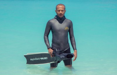 އުމެއިރު ބަދީއު ފްރީޑައިވިންގެ ތިން ރެކޯޑް ހަދައިފި