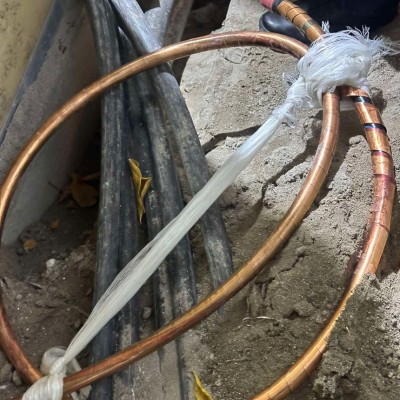 ކަރަންޓު ކޭބަލެއް ބުރިކޮށްލި މައްސަލައެއް ބަލަނީ