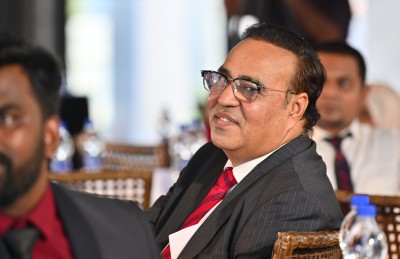 މުޅިން އާ ޕްރޮގްރާމްތަކަކާ އެކު، މިއާންޒް ކޮލެޖު މެދުވެރިވެ، ސްކޮލަޝިޕް ދިނުމުގެ ފުރުސަތު ވެސް އިއުލާންކޮށްފި