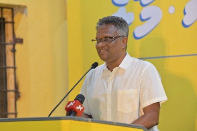 ވާދަކުރަނީ ކެންޑިޑޭޓުންނަކާ ނޫން، މާލެ ސަރަހައްދަށް ދިމާވެފައިވާ މައްސަލަތަކާ: އާޒިމް