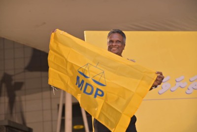 ވެރިކަމަށް އައުމުގެ ވިސްނުމެއް ނެތް، ފޯކަސްއަކީ މޭޔަރުކަމުގެ ޒިންމާ: އާޒިމް