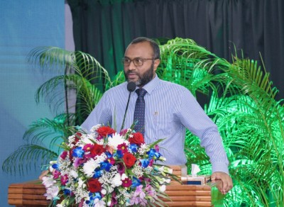 ބޭރު ގައުމުތަކަށް ސަދަގާތްކުރާއިރު، ރާއްޖޭގެ ހާލަތަށް ވެސް ރިއާޔަތްކުރުން މުހިންމު: ޝަހީމް