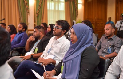 މީޑިއާ ރެގިއުލޭޓްކުރަން ސަރުކާރު ވަންނަން ނޫޅޭ، ބޮޑު ގޯހެއް!