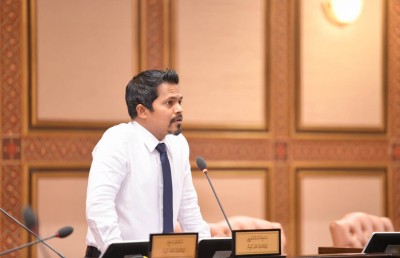 ފުވައްމުލަކުގައި ކަރަންޓު ކަނޑާ މައްސަލަ މަޖިލީހަށް