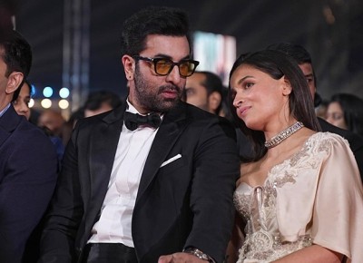 މި އަހަރުގެ އެންމެ މޮޅު ފިލްމީ ތަރިންނަކީ އާލިއާއާއި ރަންބީރު