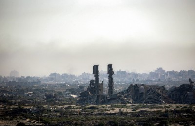 ޣައްޒާއަށް މެދުނުކެނޑި ބޮންއަޅަނިކޮށް ހަމާސް އިން އިޒްރޭލަށް ހަމަލާއެއް ދީފި