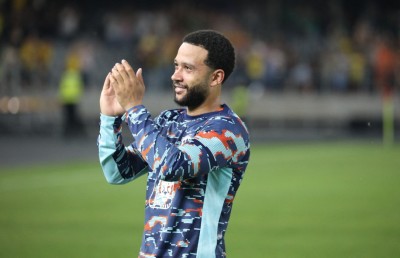 ނެދަލެންޑްސްގެ ލަނޑު ޖެހުމުގެ ރެކޯޑް ޑިޕާއި މުގުރާލައިފި