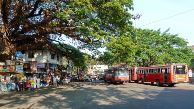އިންޑިއާގައި އެކްސިޑެންޓުވި ދިވެހީން: އެކަކުގެ މައިބަދައިގެ ކަށިތަކުގައި ރެނދުލާފައި