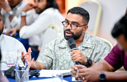 ނޫސްވެރިންނަށް އިންޒާރު ދޭ ކަމަށް ބުނުމުން ކޮމިޓީން އެކަން ބަލަން ފާސްކޮށްފި