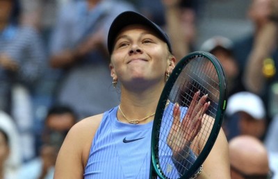 އެމެރިކާގެ އަނީސިމޯވާ، ޕޮލެންޑްގެ ސްވިއާޓެކް އަތުން ބަދަލުހިފައިފި