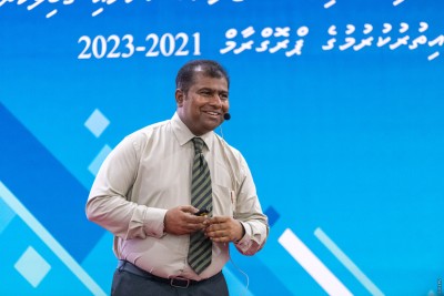 ސަގާފަތާ ބެހޭ ވުޒާރާއަށް 30،000 ރުފިޔާގެ މުސާރައިގައި 10 ވިލަރެސްވެރިން ހޯދަނީ