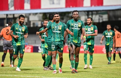 ފުޓްބޯޅައިގެ ރަސްމީ ފެށުމުގެ ފުރަތަމަ ތަށި ވެސް މާޒިޔާ އަށް!