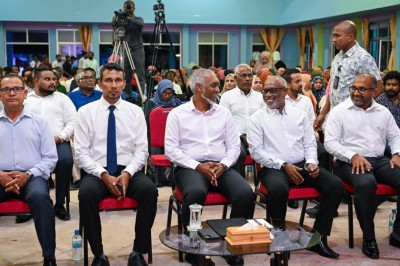 އަދުރޭގެ ރައްދެއް ޖަމީލަށް: ދެއިރު ދެގޮތަށް ވާހަކަދެއްކި މީހުންނެއް ނޯޅޭ