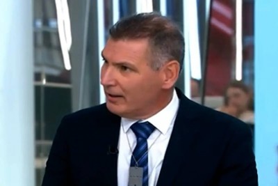 ނަތަންޔާހޫއަށް ފާޑުކިޔުމުން އިސްރާއީލުގެ ނޫސްވެރިޔަކު ސަސްޕެންޑުކޮށްފި