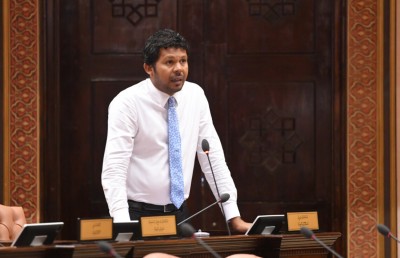 އިންތިޚާބު ލަސްކުރާ ބިލް ތަސްދީގުނުކުރާތީ ކުއްލި މައްސަލައެއް