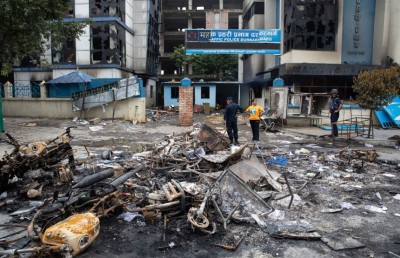 މުޒާހަރާތެރޭ ނޭޕާލުގެ ޖަލުތަކުން 13،500 އަށް ވުރެ ގިނަ މީހުން ވަނީ ފިލާފައި