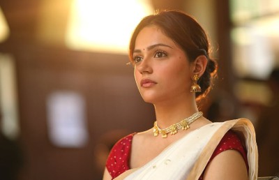 "ސައްޔާރާ"ގެ ކާމިޔާބީއަށް ފަހު އަނީތު ދެވަނަ ފިލްމަށް ސޮއިކޮށްފި